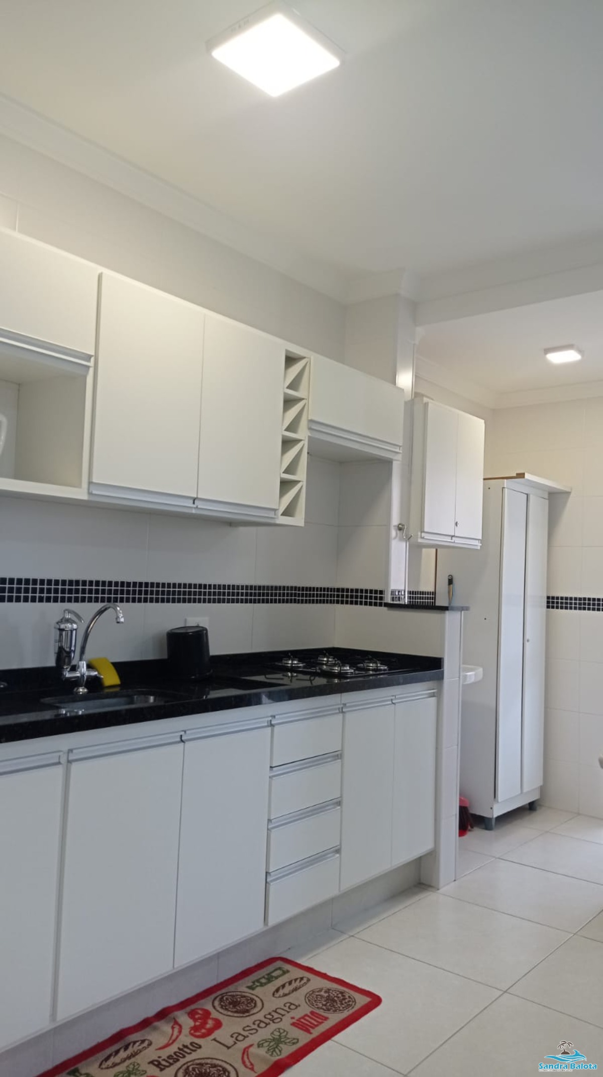 Apartamento de 2 dormitórios sendo 1 suíte/ Toninhas-Ubatuba