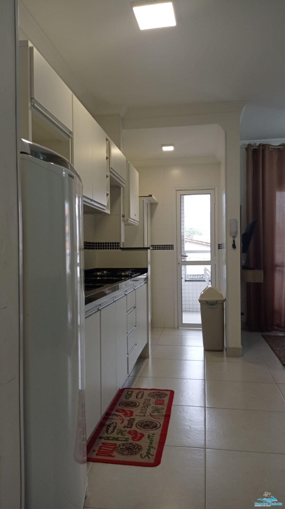 Apartamento de 2 dormitórios sendo 1 suíte/ Toninhas-Ubatuba