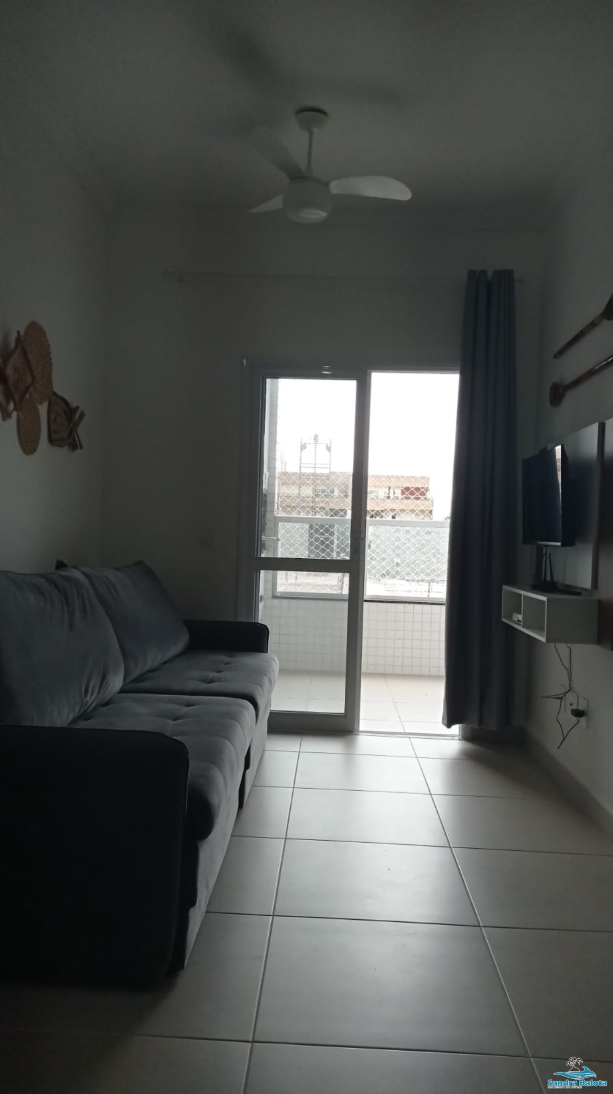Apartamento de 1 dormitório com varanda gourmet/Toninhas