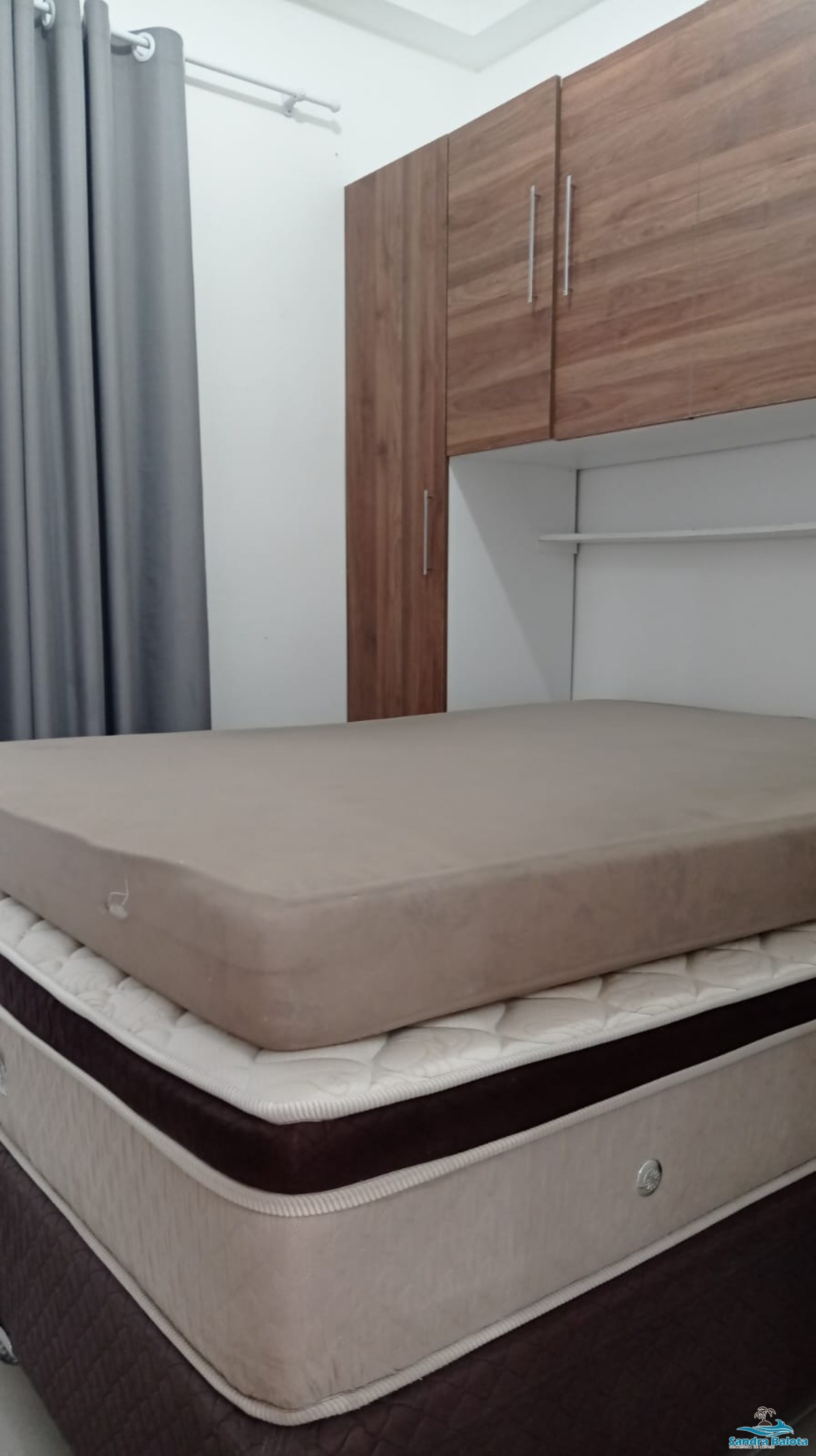 Apartamento de 1 dormitório com varanda gourmet/Toninhas