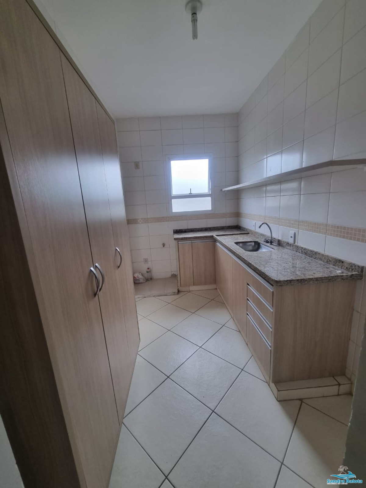 Apartamento de 2 dormitórios sendo 1 suíte/Umuarama-Ubatuba