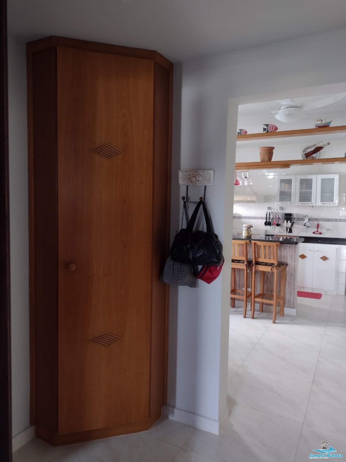 Apartamento de 2 dormitórios no Itaguá