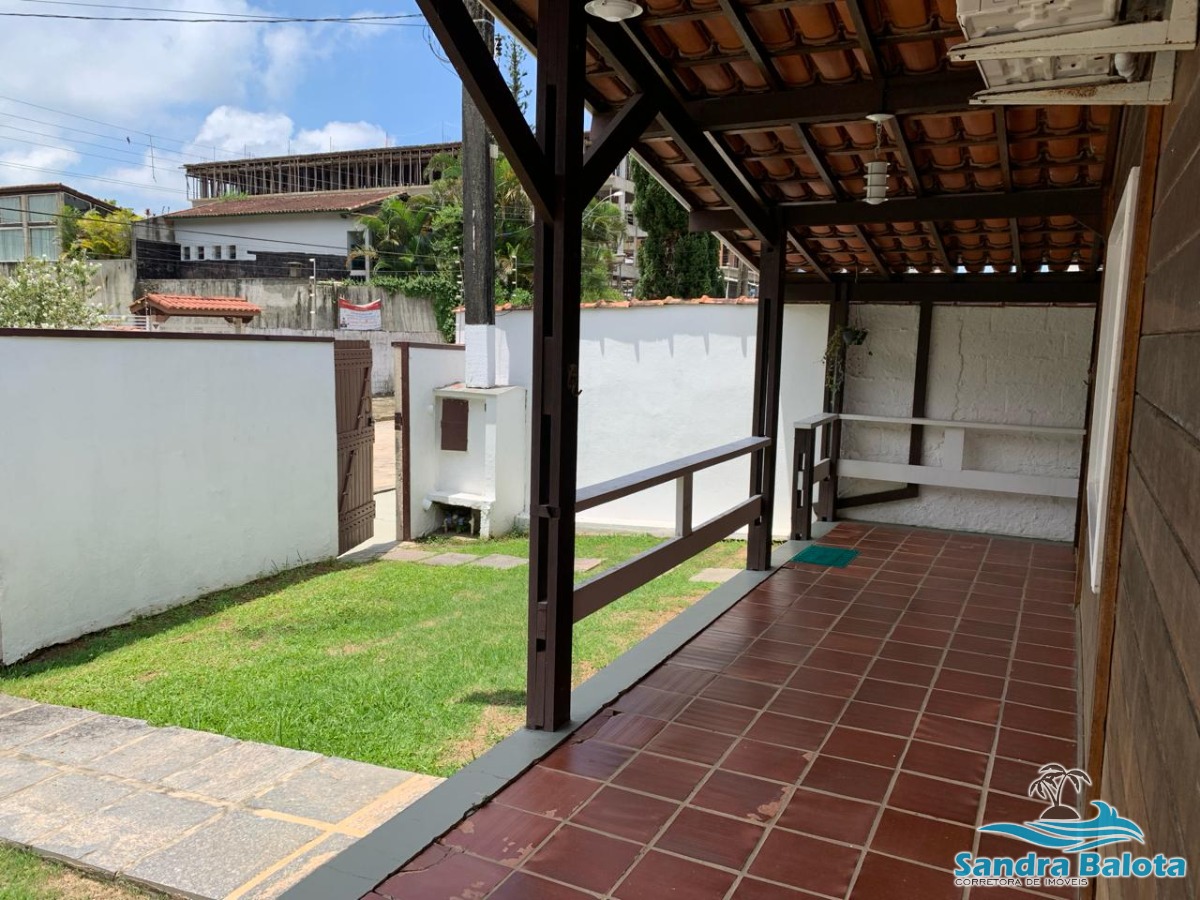 Bela casa a 250 metros da praia