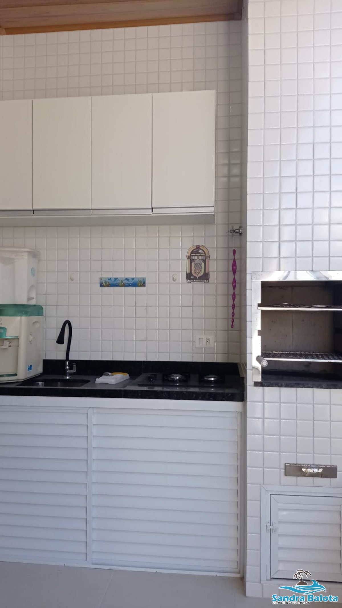 Apartamento de 1 dormitório a 300 metros da praia das Toninhas