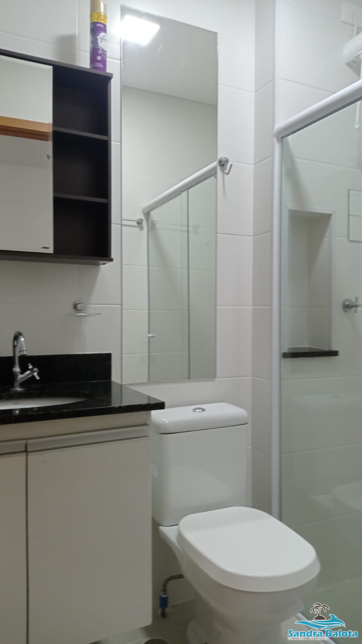 Apartamento de 1 dormitório a 300 metros da praia das Toninhas