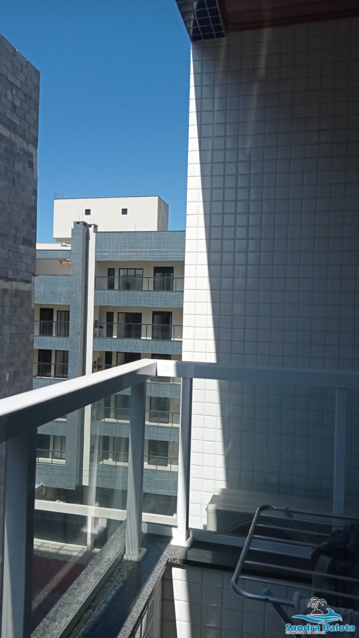 Apartamento de 1 dormitório a 300 metros da praia das Toninhas