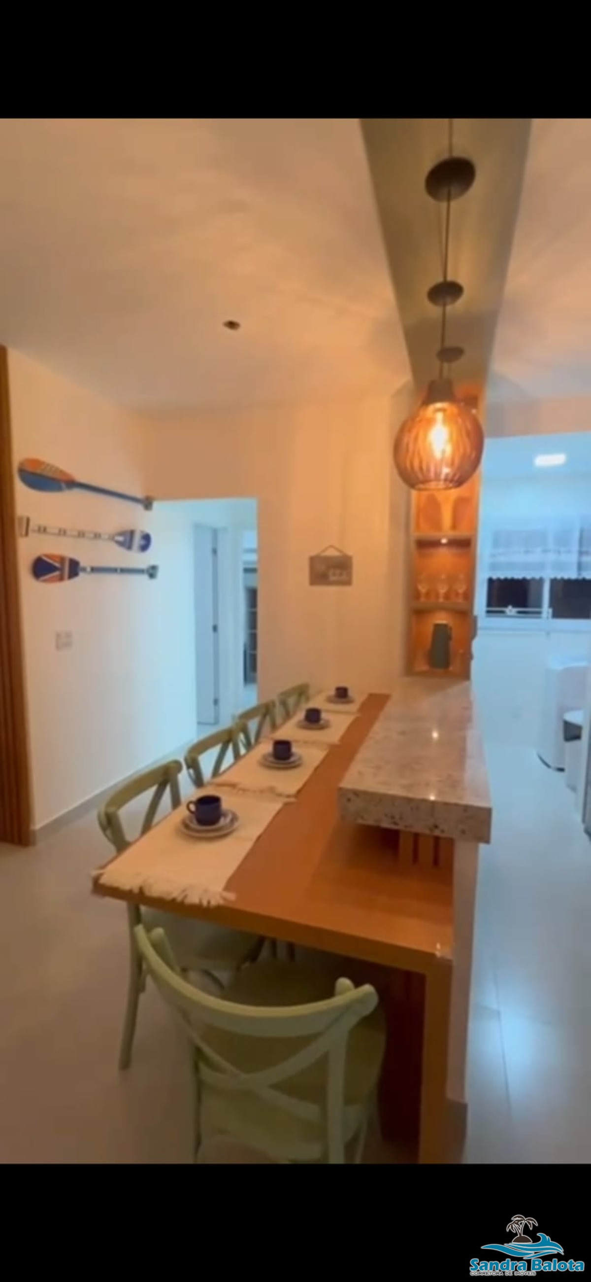 Apartamento novo de 2 dormitórios à 400 metros da praia