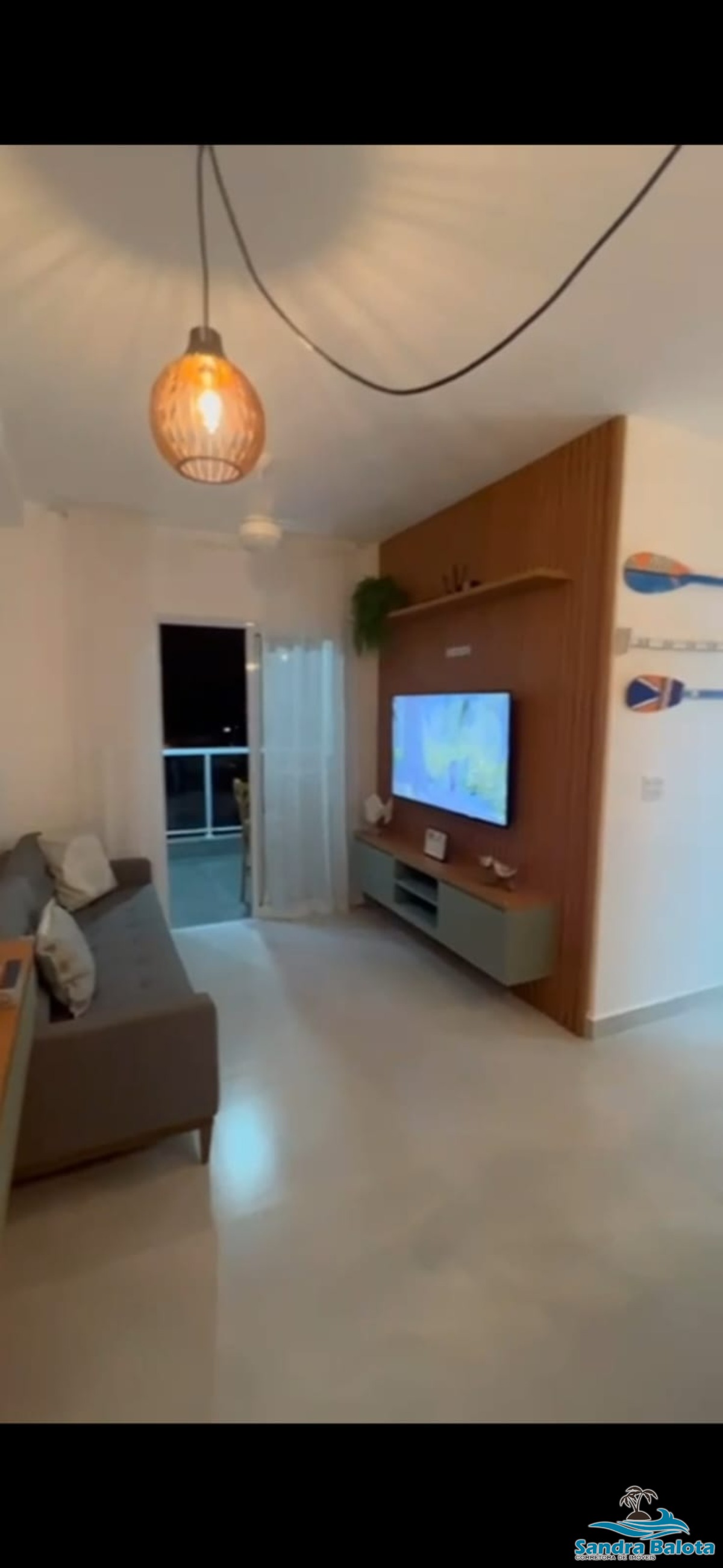 Apartamento novo de 2 dormitórios à 400 metros da praia