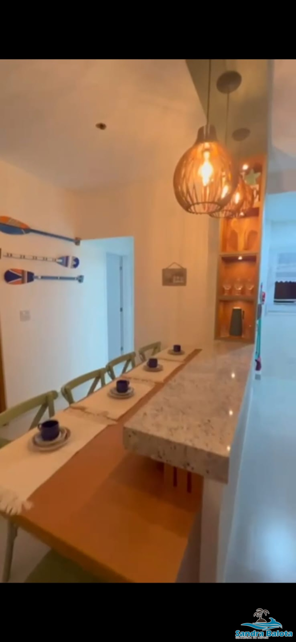 Apartamento novo de 2 dormitórios à 400 metros da praia