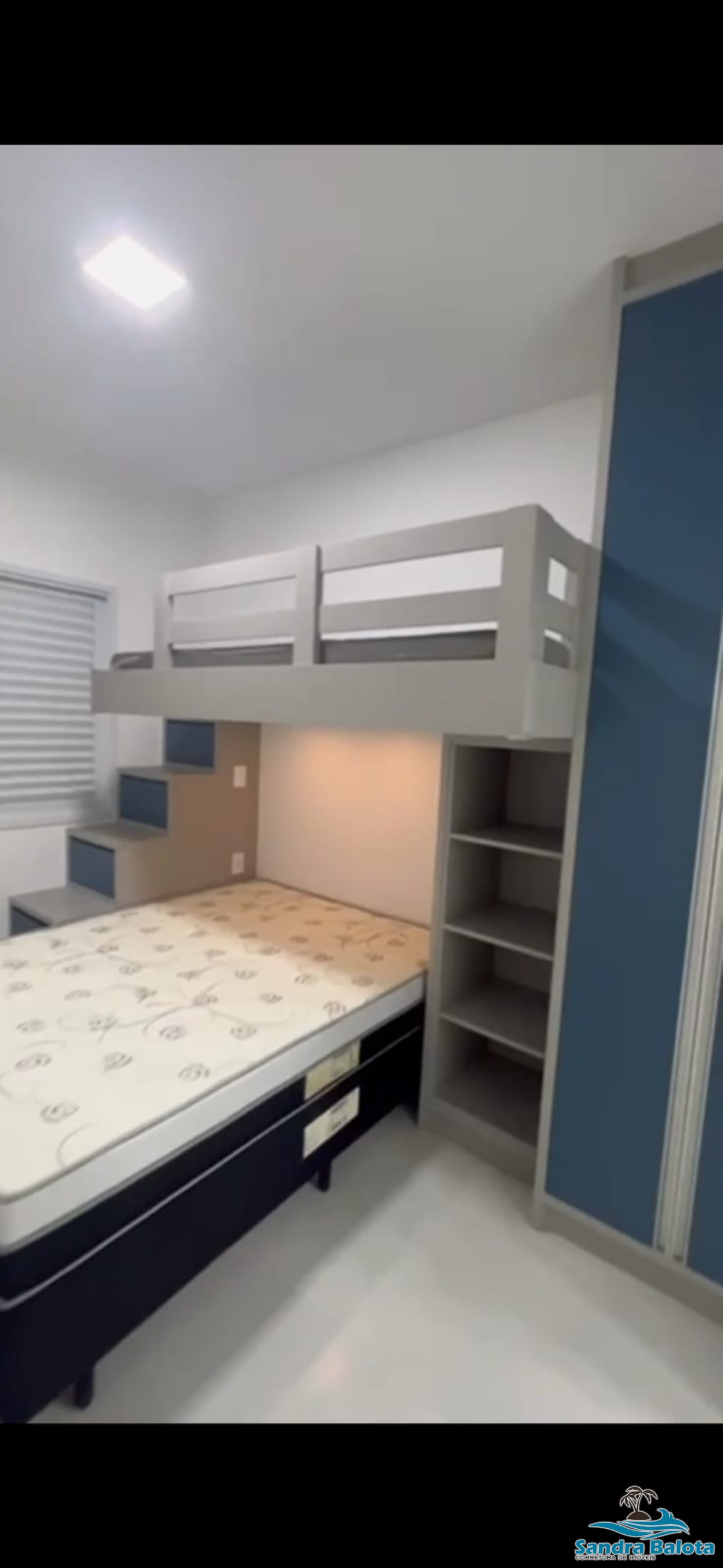 Apartamento novo de 2 dormitórios à 400 metros da praia