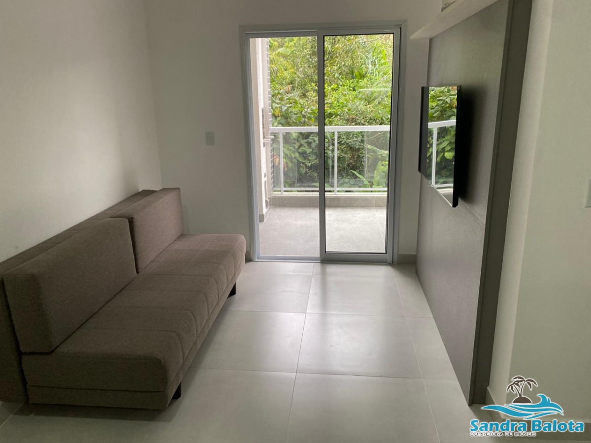 Apartamento à 400 Metros da Praia 2 Dormitórios