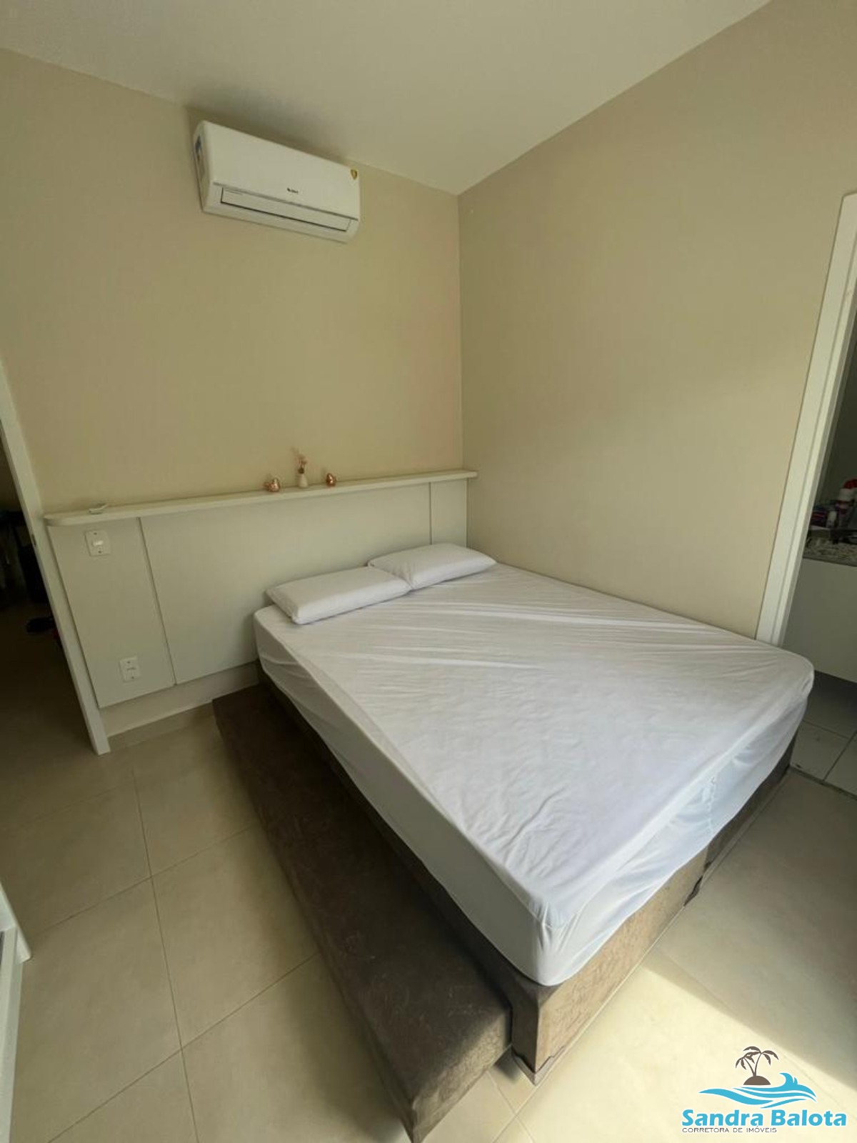 Apartamento a 400 metros da Praia Grande/2 dormitórios (1 suíte)