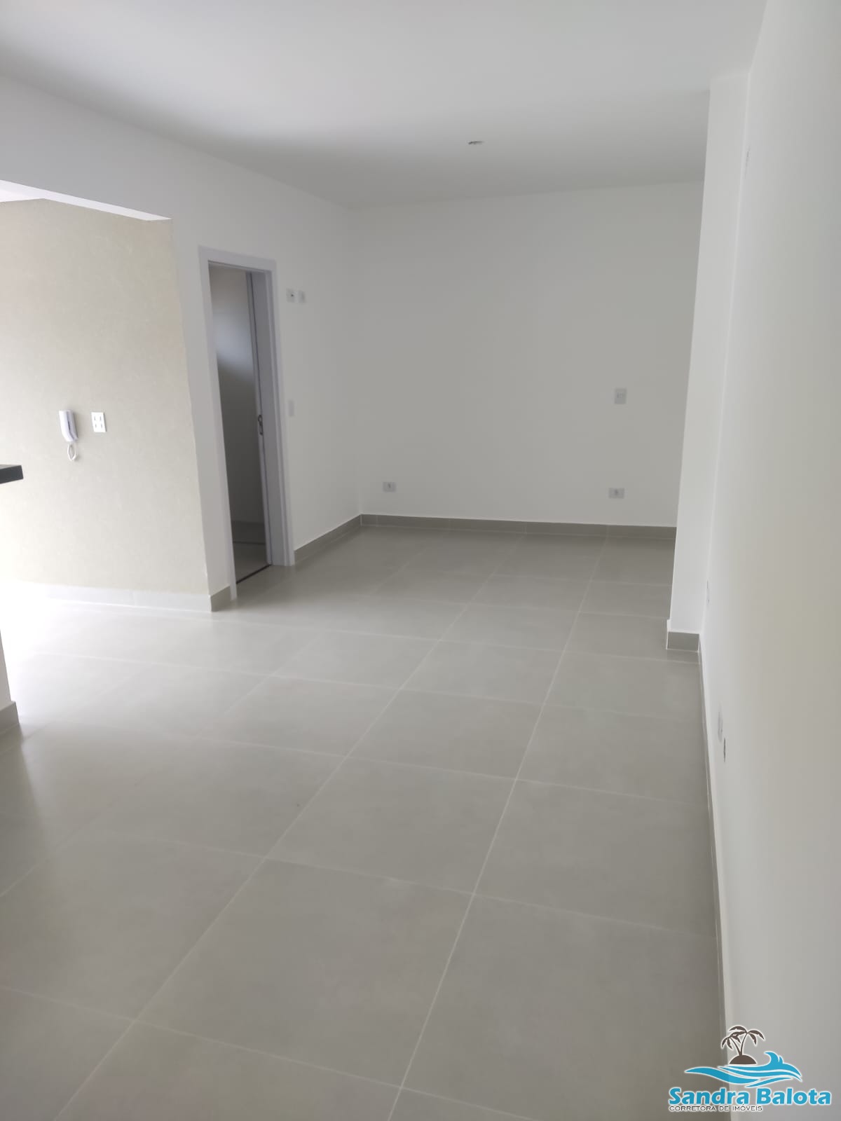 Apartamento nas Toninhas recém entregue com 2 dormitórios