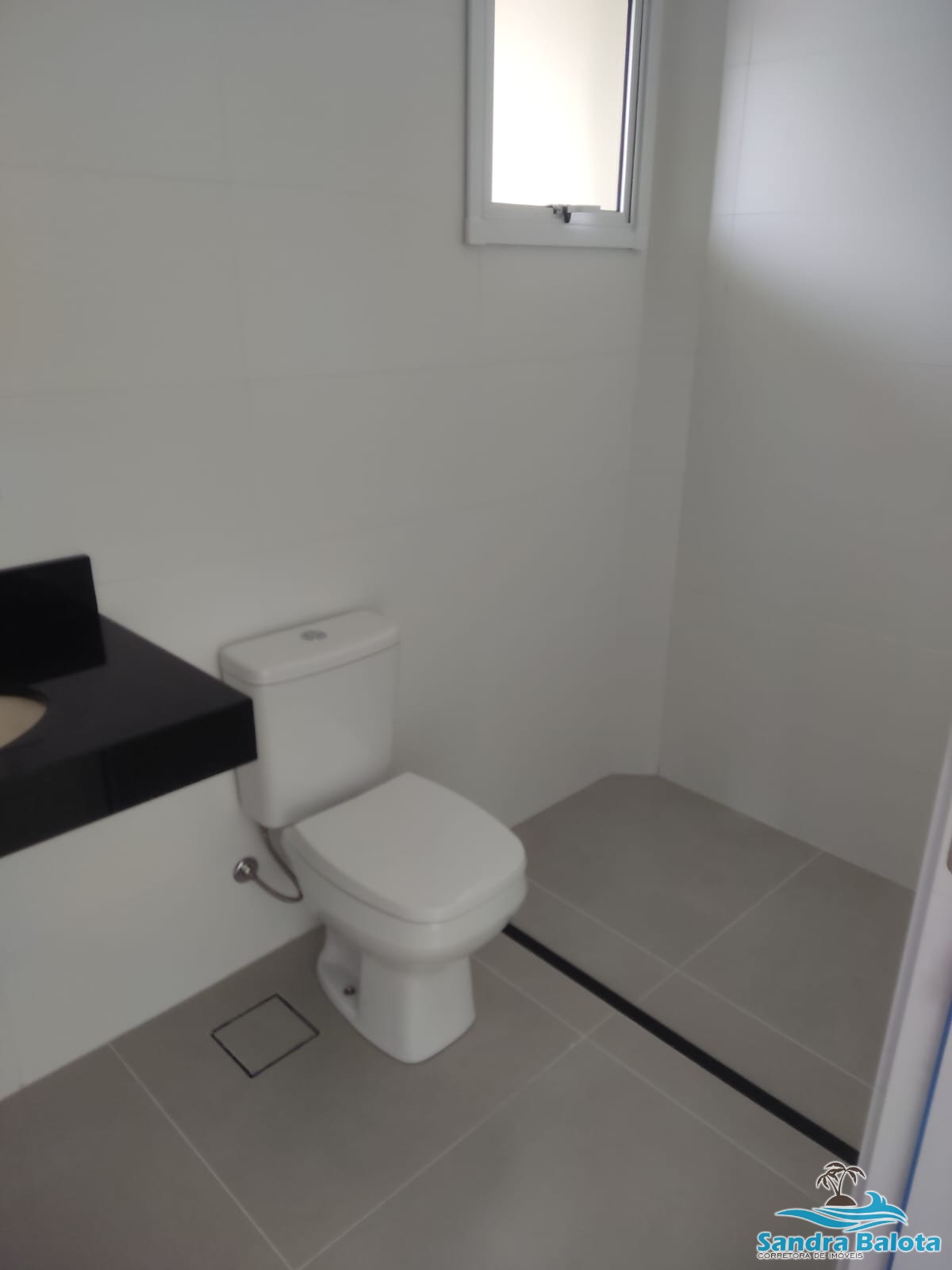 Apartamento nas Toninhas recém entregue com 2 dormitórios