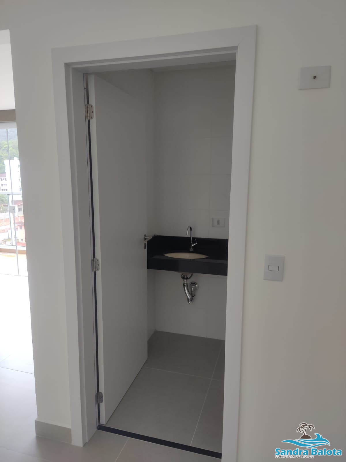 Apartamento nas Toninhas recém entregue com 2 dormitórios