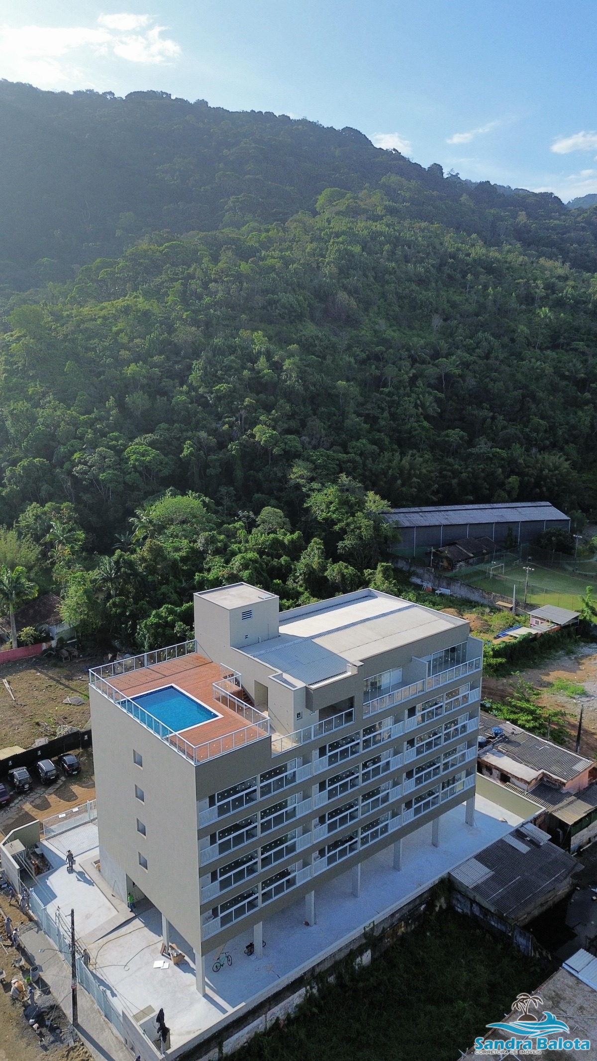 Apartamento nas Toninhas recém entregue com 2 dormitórios