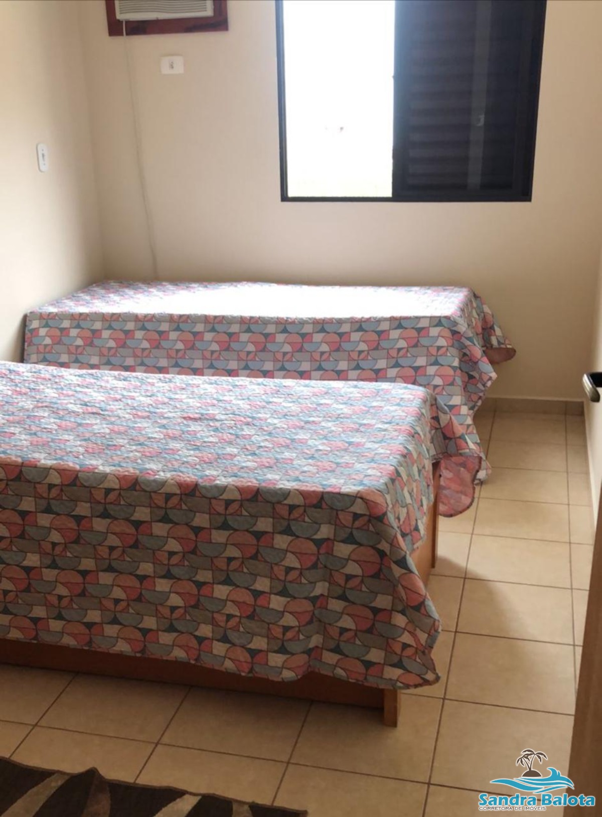 Apartamento a 100 metros da praia/2 dormitórios