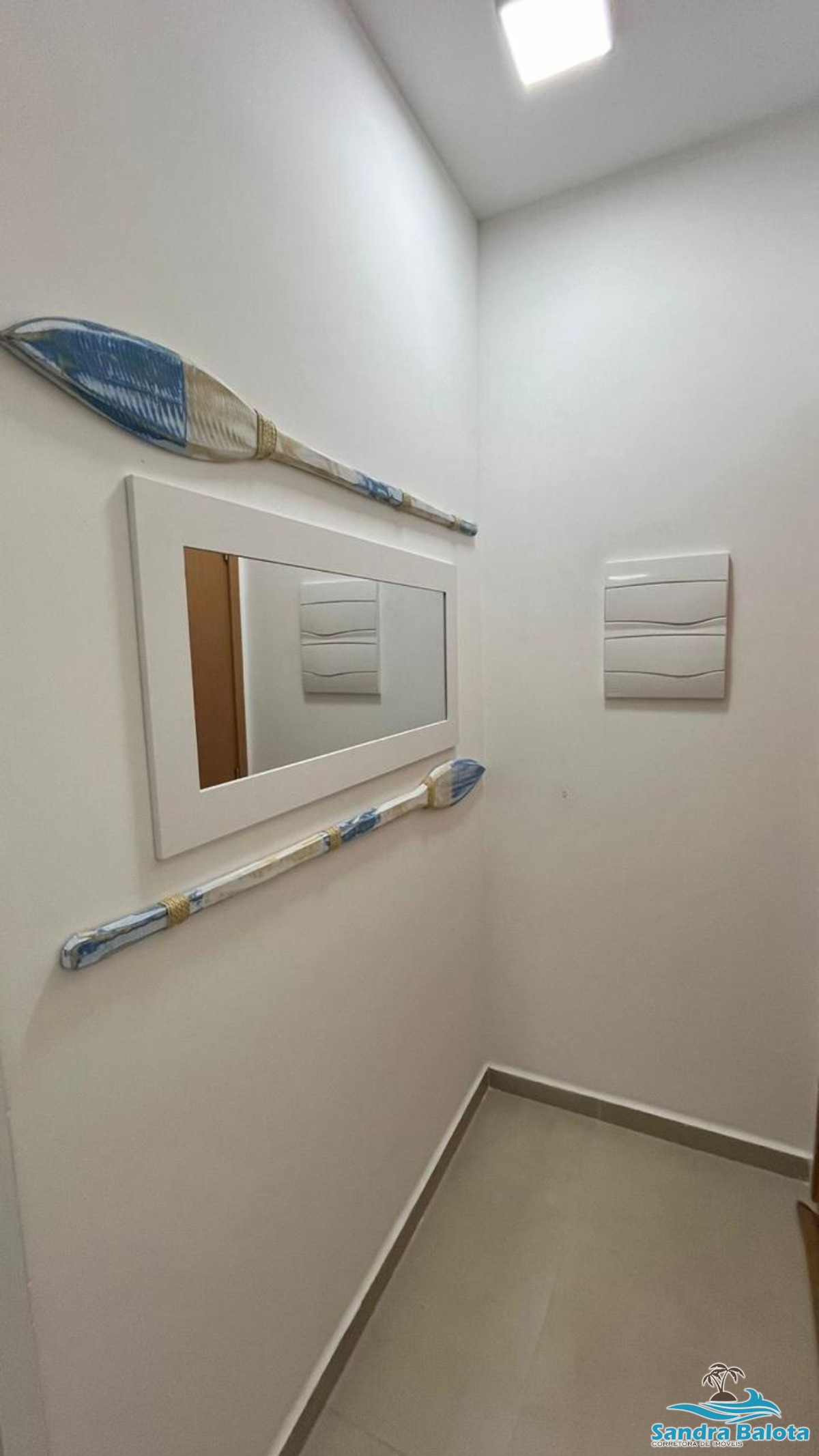 Apartamento à 400 metros da praia/ 2 dormitórios sendo 1 suite