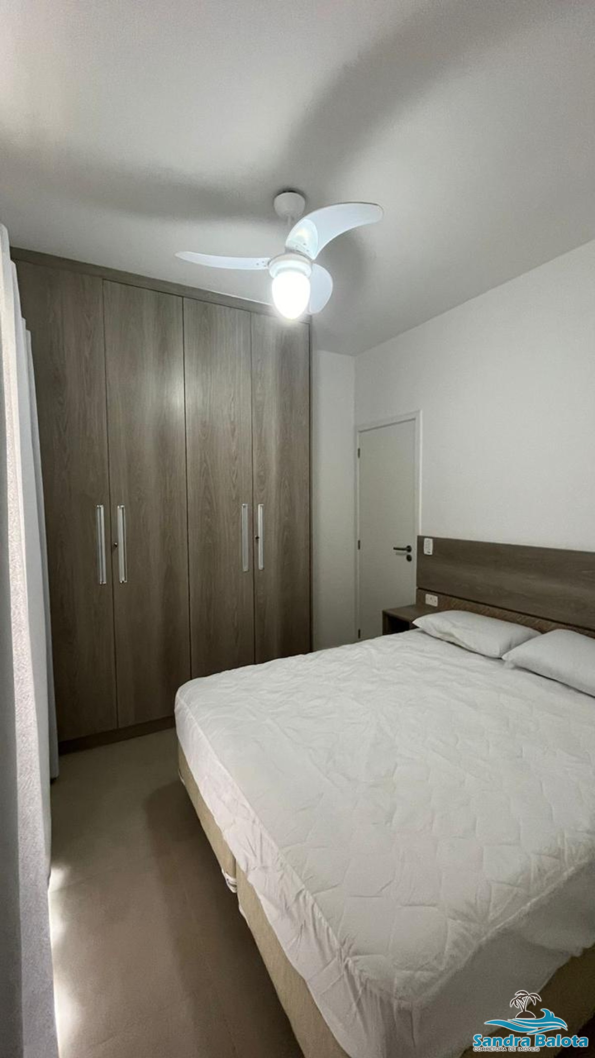 Apartamento à 400 metros da praia/ 2 dormitórios sendo 1 suite