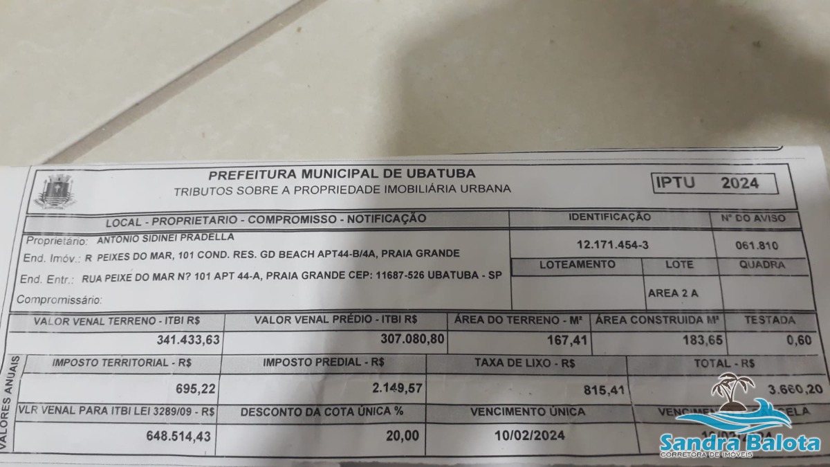 Apartamento a poucos metros da praia/ 3 dormitórios