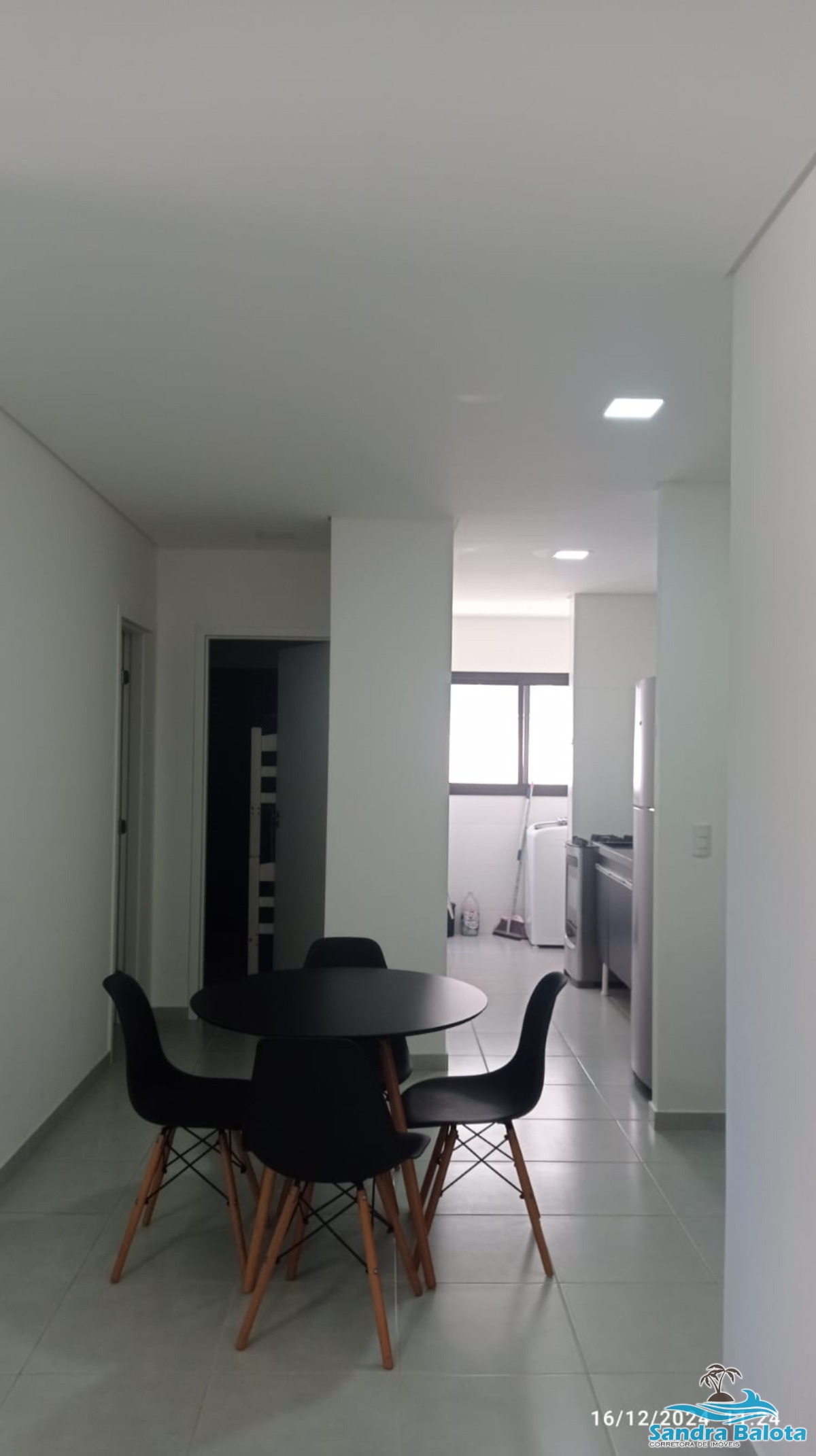 Apartamento novo 2 dormitórios e 2 vagas de garagem/Tenório