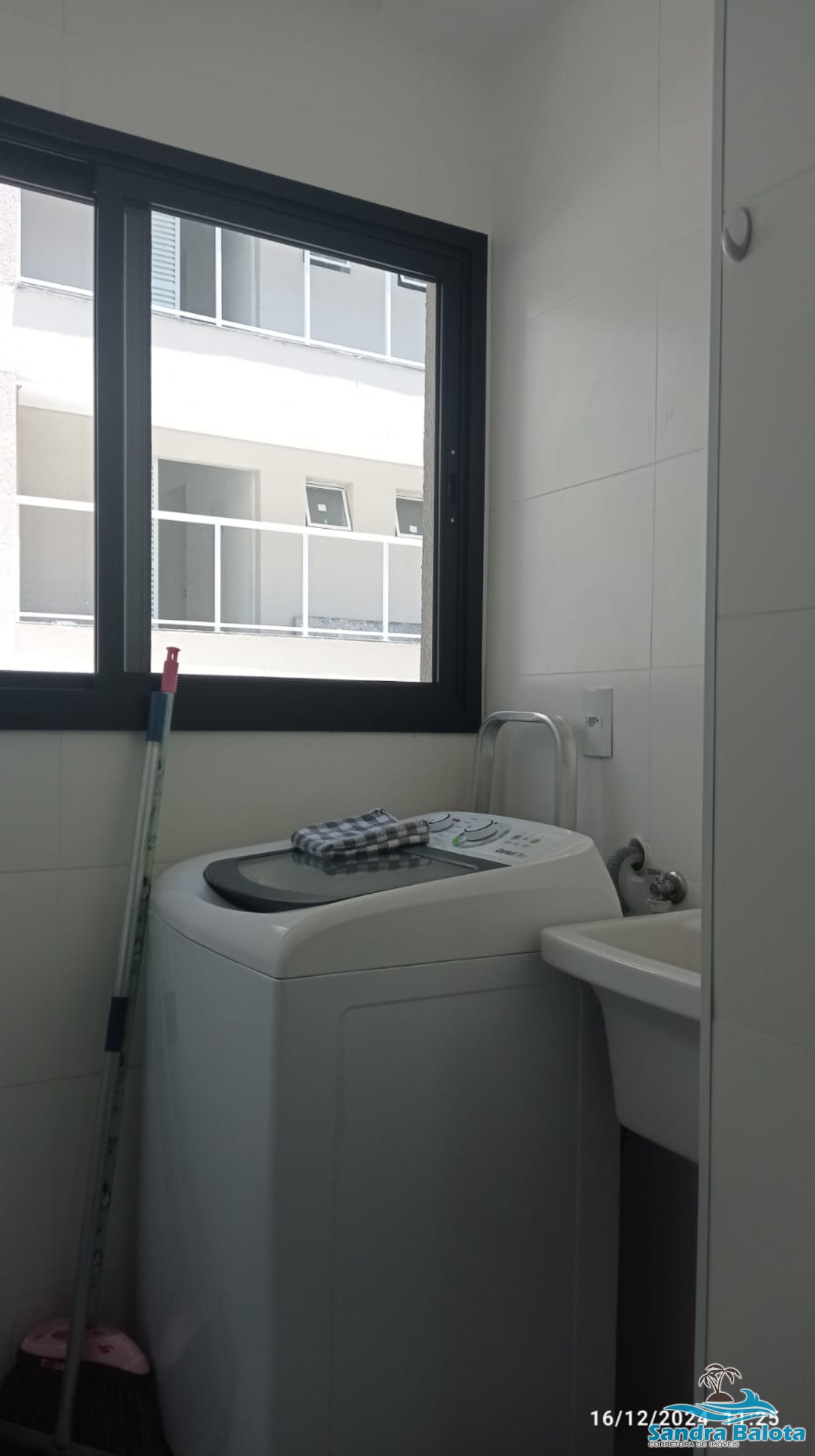 Apartamento novo 2 dormitórios e 2 vagas de garagem/Tenório
