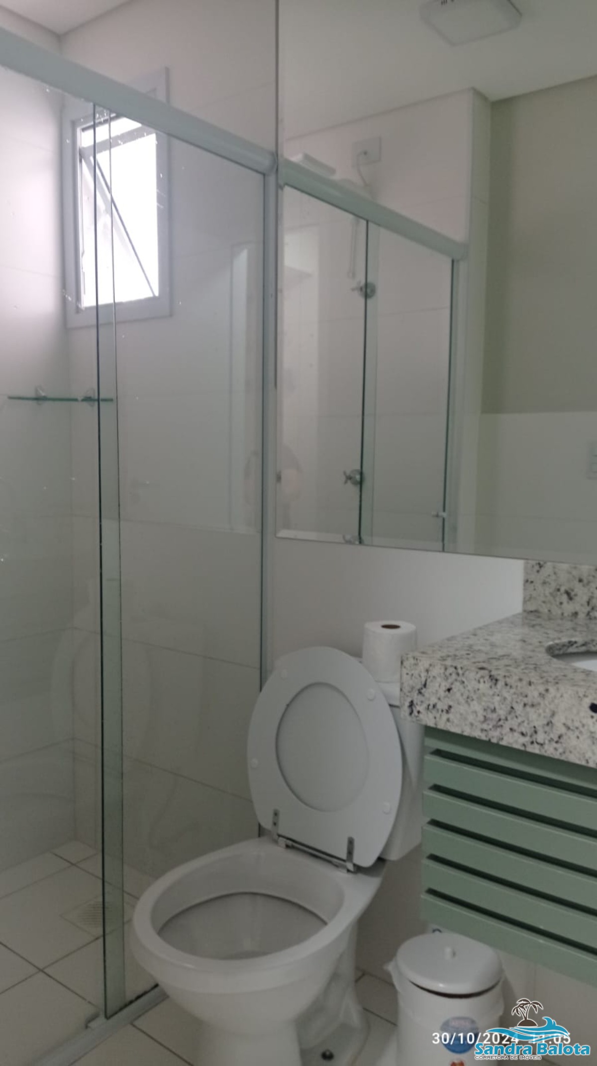 Apartamento de 2 dormitórios sendo 1 suíte a 400 metros da praia/Praia Grande-Ubatuba