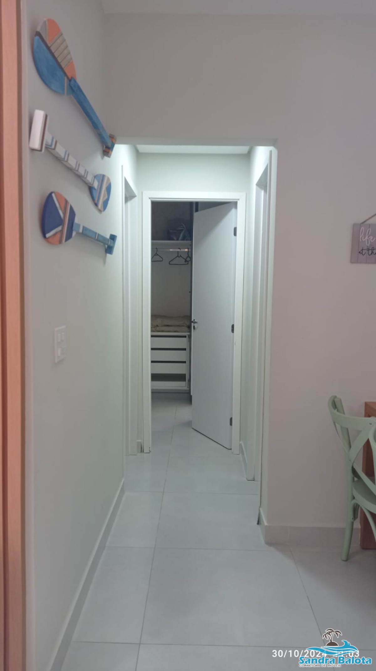 Apartamento de 2 dormitórios sendo 1 suíte a 400 metros da praia/Praia Grande-Ubatuba