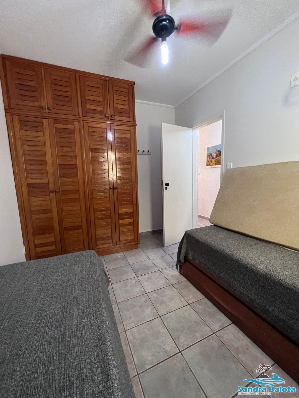 Cobertura à 100 metros da Praia Grande
