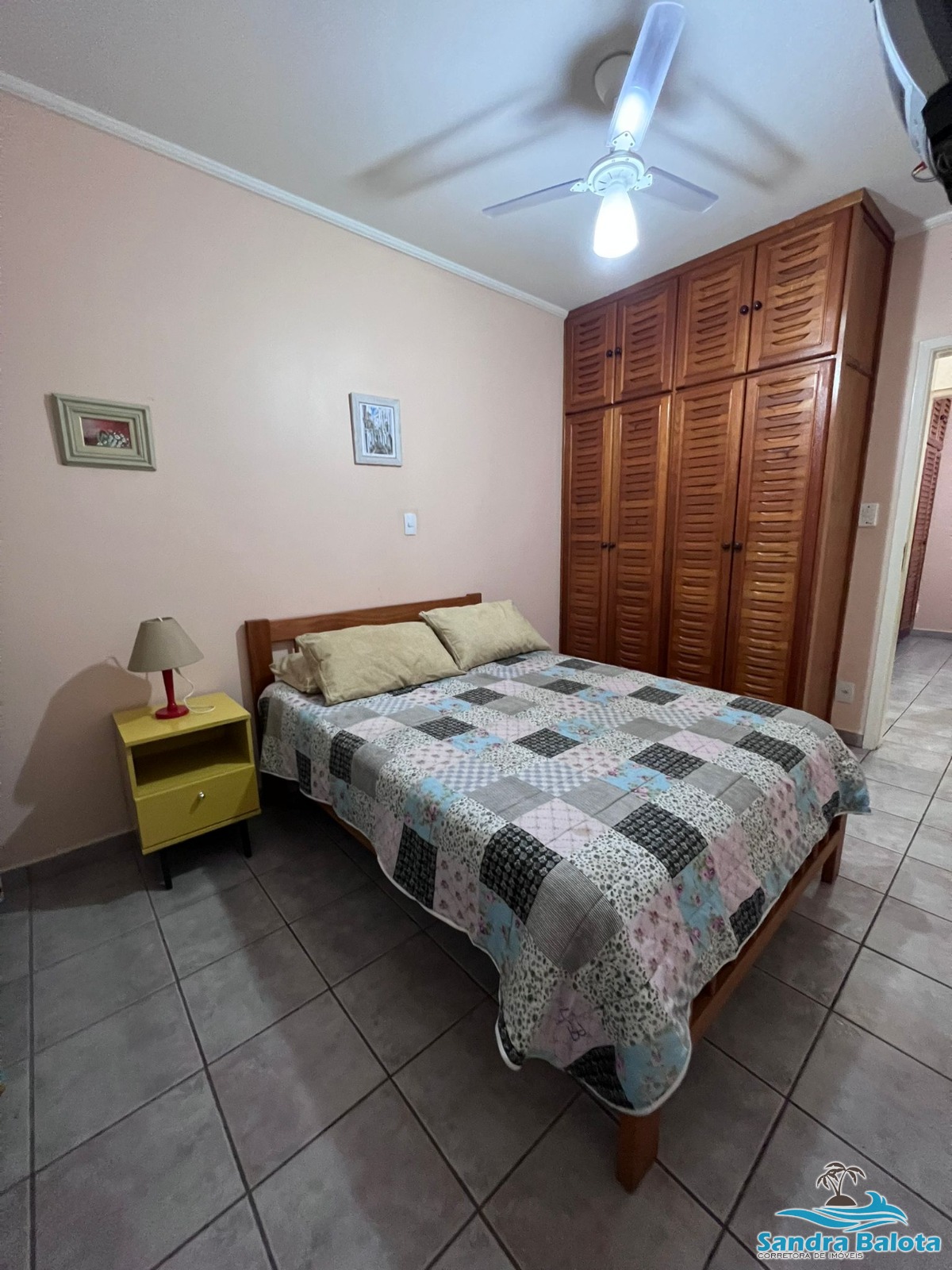 Apartamento com 3 dormitórios a 100 metros da Praia Grande