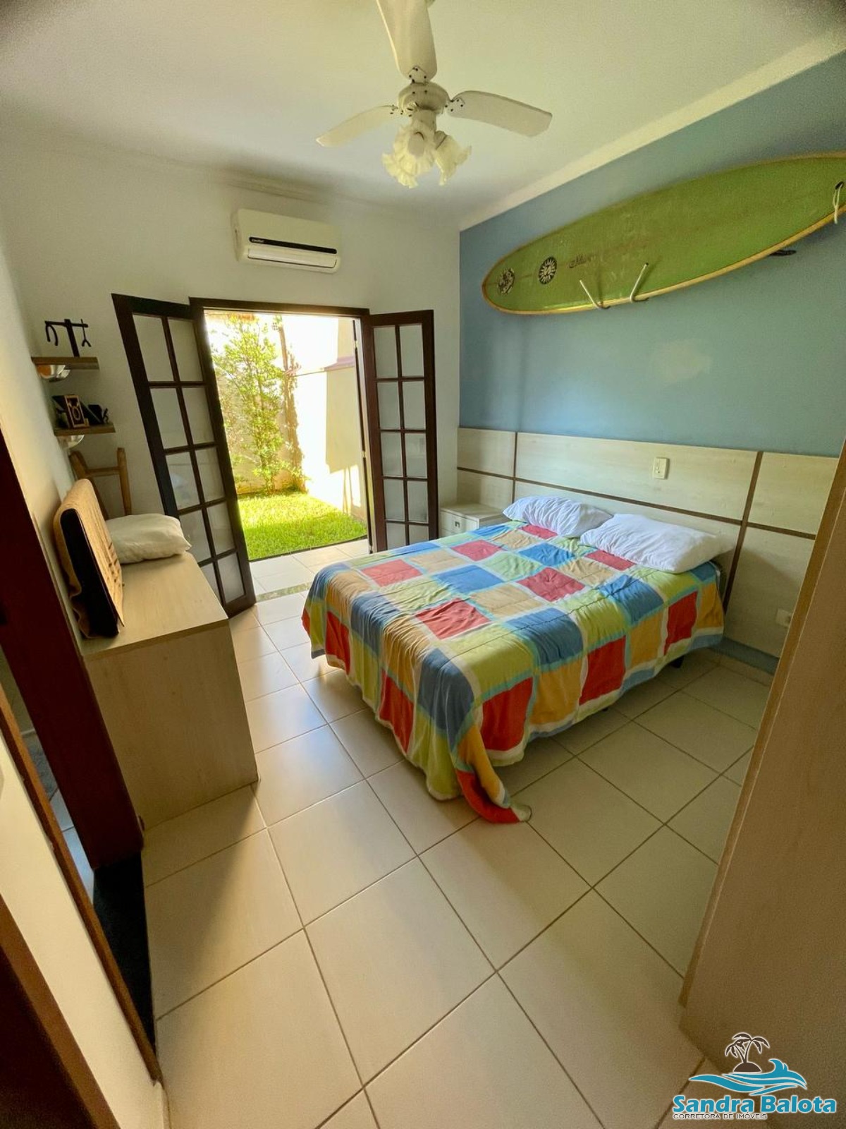 Casa com 4 dormitórios sendo 4 suítes/ Toninhas -Ubatuba