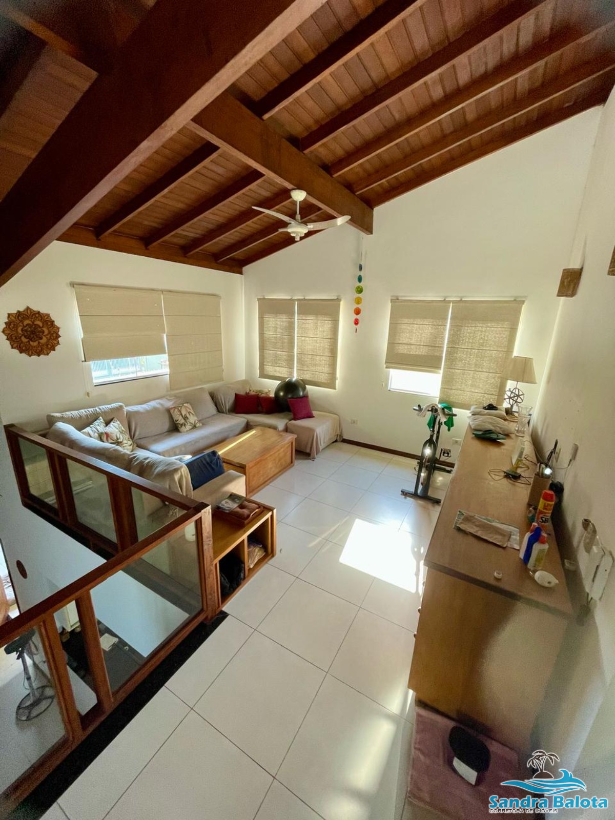 Casa com 4 dormitórios sendo 4 suítes/ Toninhas -Ubatuba