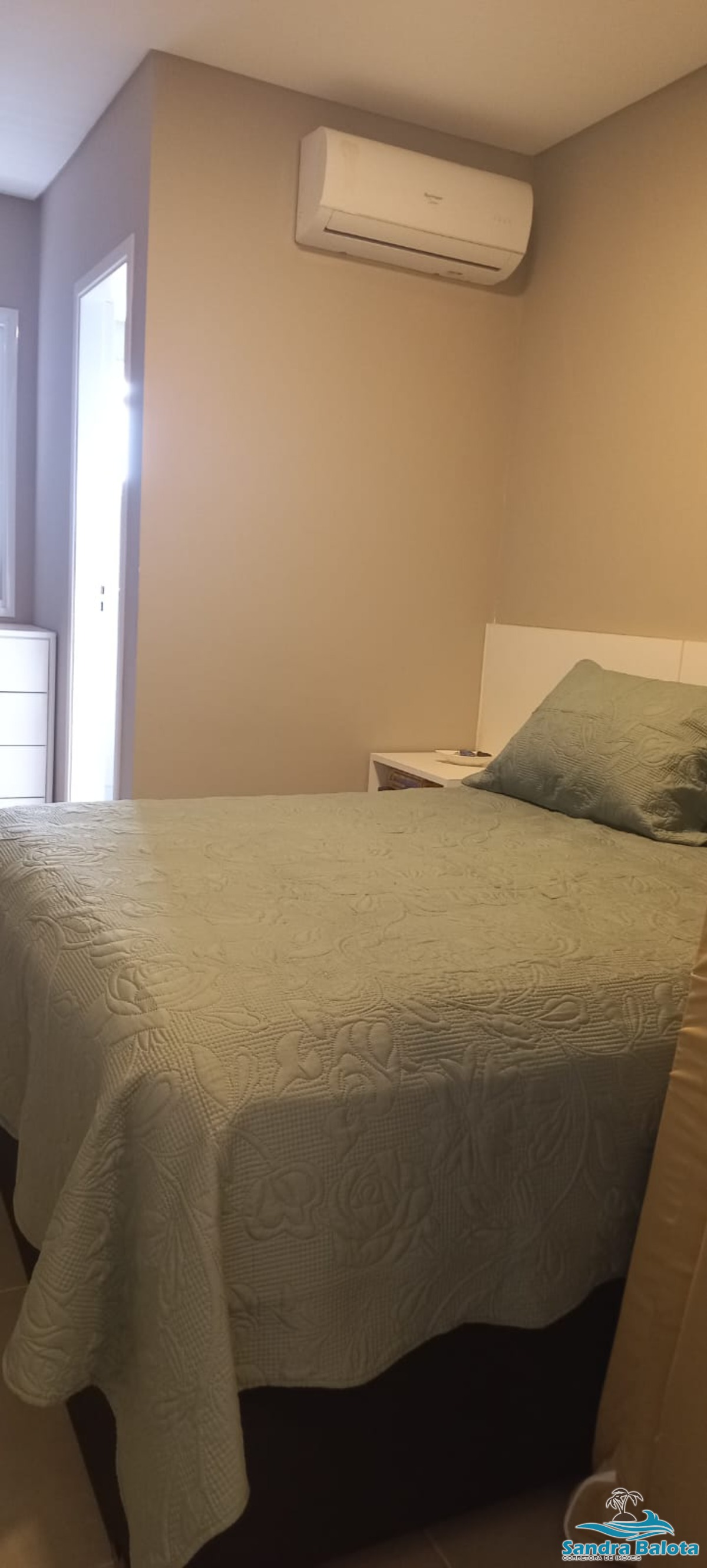 Apartamento com 2 suítes mais lavabo/tenório-ubatuba